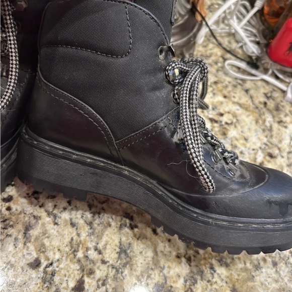 PRADA Women Black Leather
Combo HIKING SHORT
BOOTS LACE UP 37.5 Italian
7.0 US - Picture 3 of 8